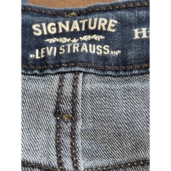 Signature Levis High Rise Slim Cropped Jeans Womens 6 Waist 28 - Picture 6 of 9
